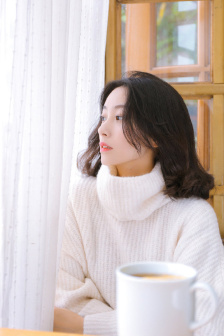 隔壁的女人